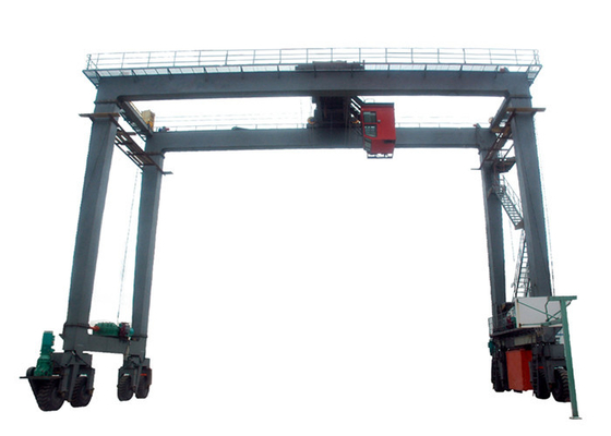 Double Girder Port Crane Stable Performance For Lifting And Unloading