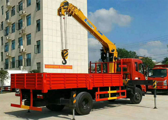 Telescopic Hydraulic Vehicle Mounted Crane Easy For Loading Cargoes