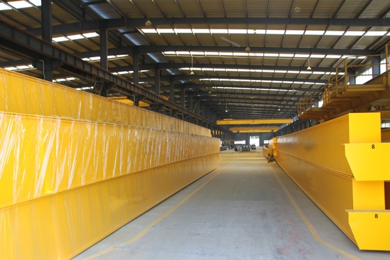 Single Girder Overhead Crane 380V/50Hz/3Ph 20-30m/Min For Heavy Duty Material Handling