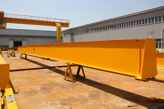 Single Girder Overhead Crane 380V/50Hz/3Ph 20-30m/Min For Heavy Duty Material Handling