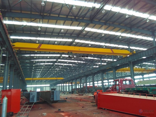 Single Girder Overhead Crane 380V/50Hz/3Ph 20-30m/Min For Heavy Duty Material Handling